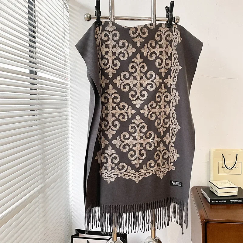 Écharpe brodée en fausse peau  - Go Ethnic Fashion avis et prix