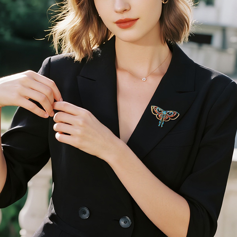 Broches ethniques bleues avec  - Ethnic Fashion Runway avis et prix